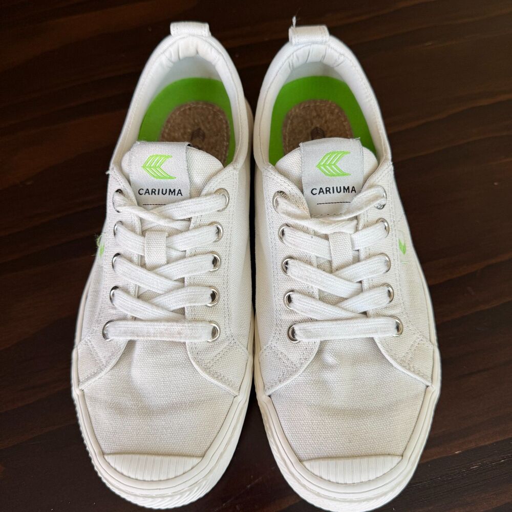 Size 7 - Cariuma Off-White Canvas OCA LOW Women’s  Shoes